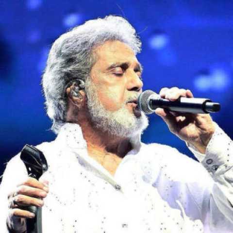 دانلود آهنگ چی میشه گفت به این دل دیوونه با صدای داریوش