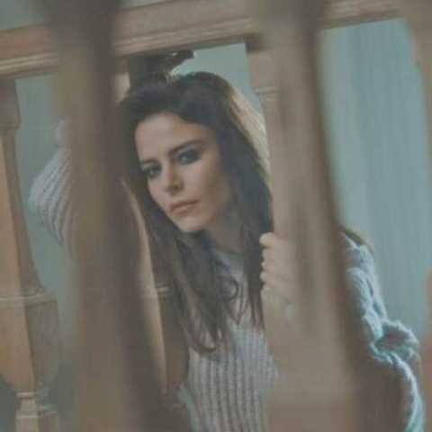 دانلود آهنگ Prens & Prenses با صدای Simge